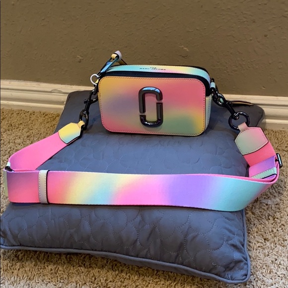 Marc Jacobs Handbags - Marc Jacobs Camera shot bag $340